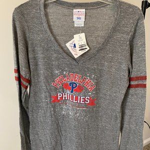 NWT Philadelphia Phillies Long Sleeve shirt